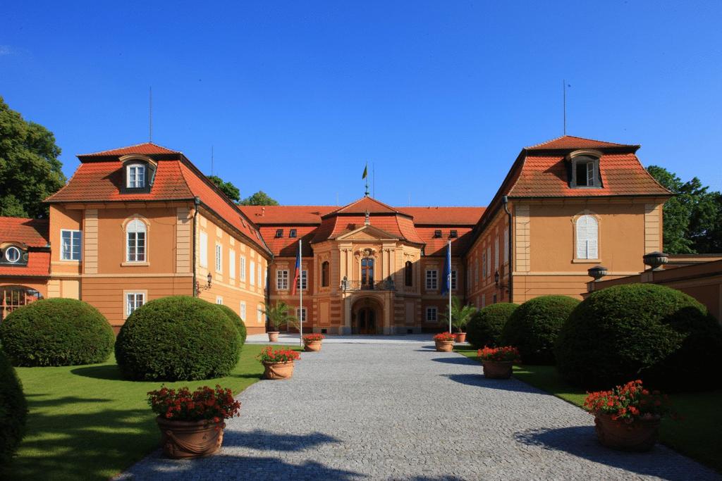 Chateau Štiřín