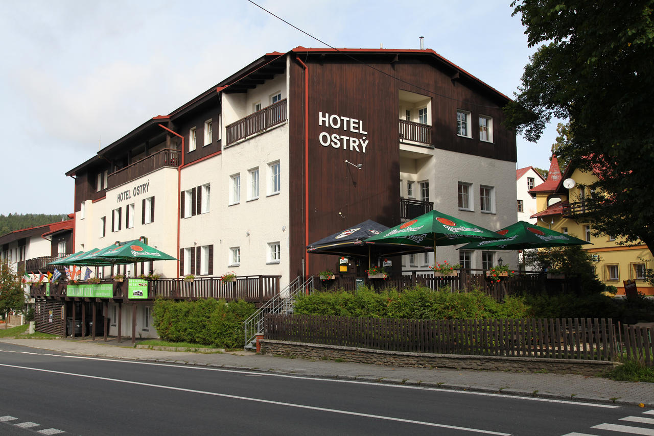 Hotel Ostrý