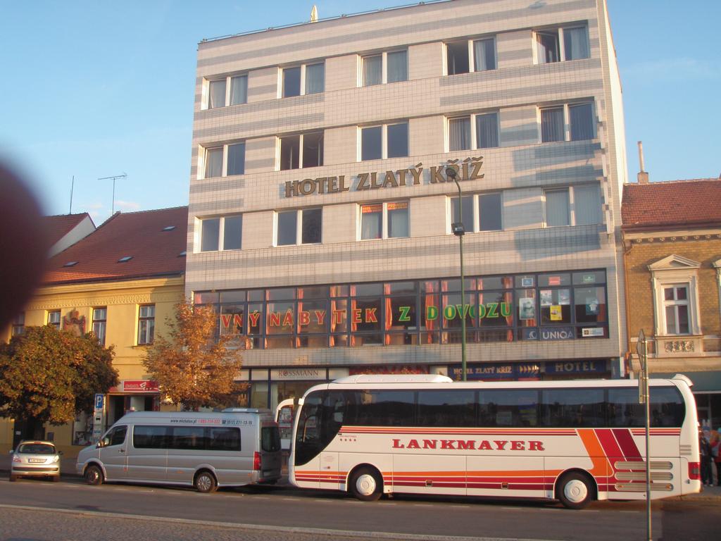 Hotel Zlatý Kříž